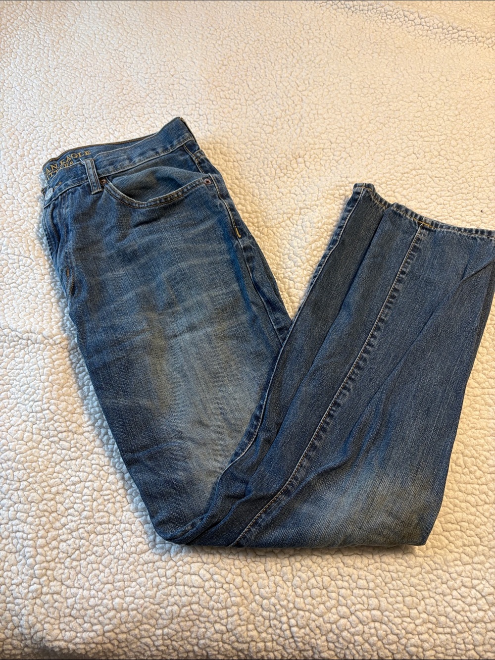 American Eagle Outfitters Straight Men's Jeans - Medium Blue Wash